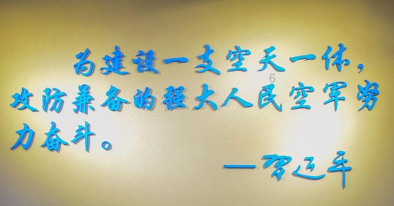 易烊千玺凭借《送你一朵小红花》入围华鼎奖，他演技如何？游戏画面