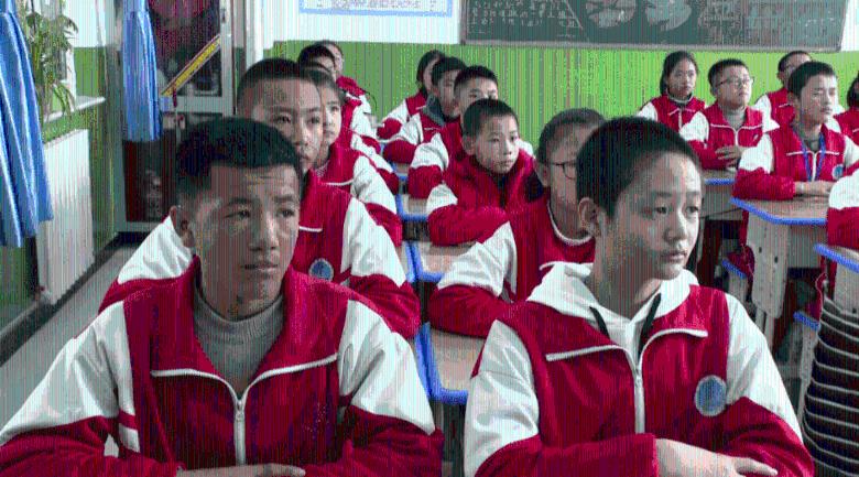 黄金AK闯迷宫
