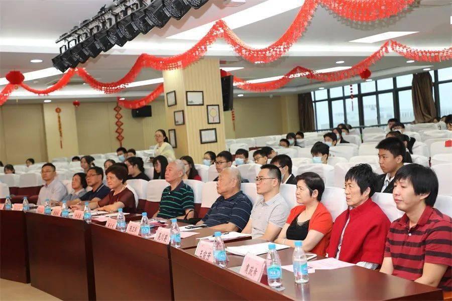 有没有人知道这张图片的出处和怪物名字?-专业的问答社区