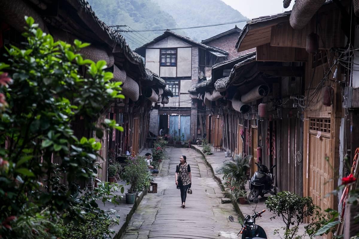 救援网球女孩